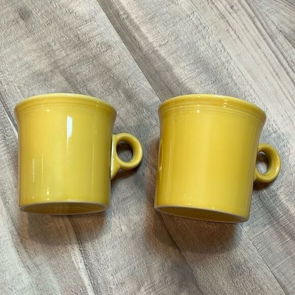 Fiestaware ring handle 10oz Sunflower yellow coffee mug - Picture 2 of 6